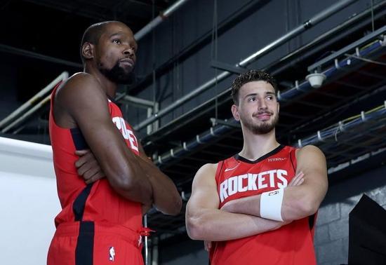 Houston Rocketsta Kevin Durant ve Alperen Şengün sahnede