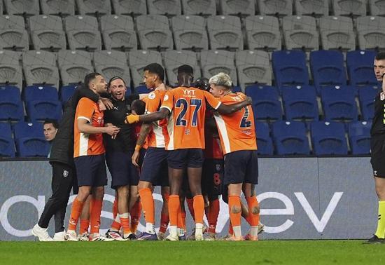 Başakşehir, 3 puanı tek golle aldı