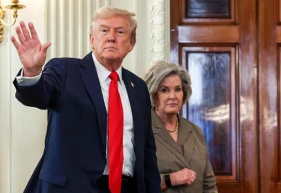 Trump’ın Özel Kalemi’nin verdiği röportaj tepki çekti: “Alkolik bir kişiliğe sahip”