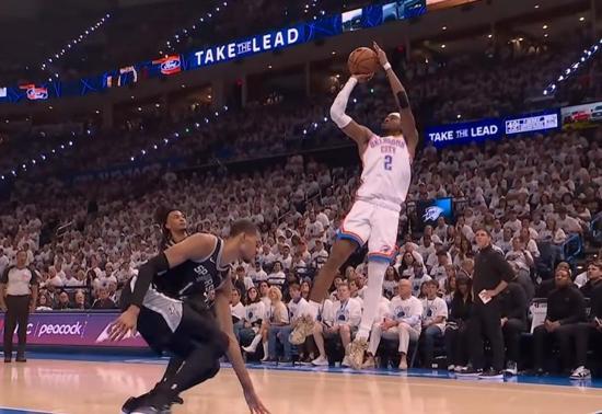NBAde Oklahoma City Thunder, San Antonio Spurs karşısında 3-2 öne geçti