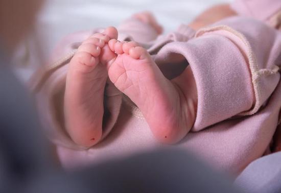 "Topuk kanı" faili meçhulü aydınlattı! 16 yıl önceki bebek ölümünü ortaya çıkaran ayrıntı