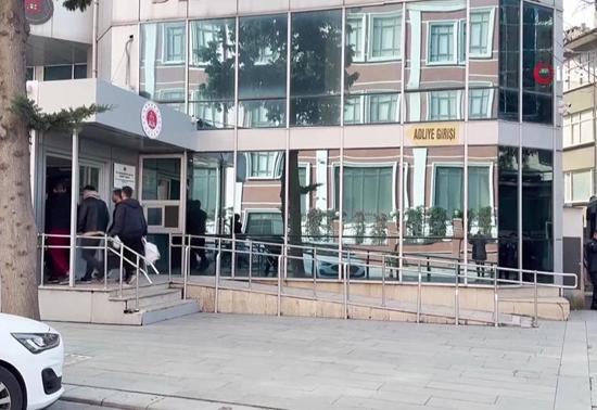 Adli emanet soygunu şüphelileri Artvin'den İstanbul’a getirildi
