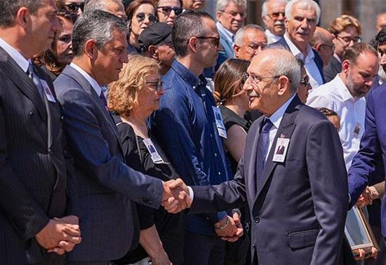 Butlan kararı sonrası Kılıçdaroğlu ve Özel ilk kez yan yana! Tokalaştılar
