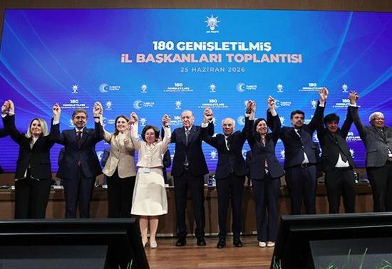 SON DAKİKA! Rozetleri Erdoğan taktı! Nevşehir, Keşan ve Keçiören Belediye Başkanı AK Parti'ye katıldı