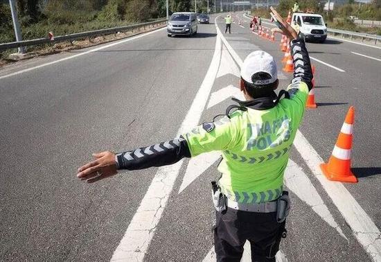 İstanbul'da bazı yollar 14 gün trafiğe kapalı olacak