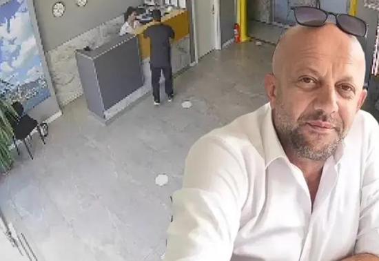 KANLI PUSU! 3 saat bekleyip, aracına binerken ateş açtı…