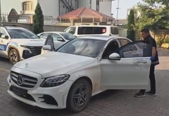 Minibüsün camını kırıp para ve altınları çalmışlardı! Kar maskeli 5 şüpheli, 3 ilde düzenlenen operasyonlarla yakalandı