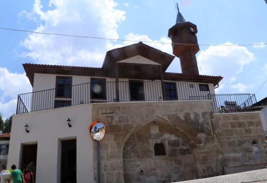 1845’te yapılmıştı! Hecin Dede Camii’nde restorasyon tamamlandı