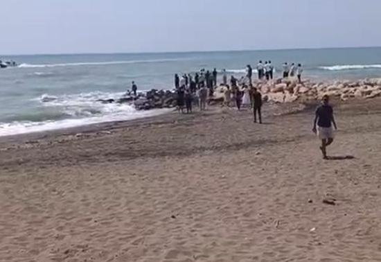 Hatay'da dalgalara kapılan çocuklardan 2'si kurtarıldı, biri kayboldu