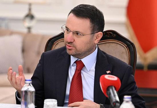 Bakan Gürlek, Muhsin Yazıcıoğlu'nun ailesiyle görüşecek