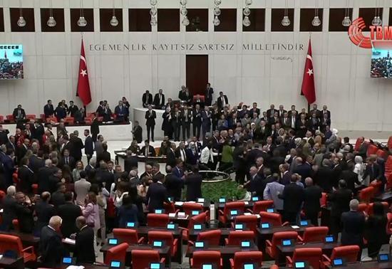 Yasa çıktı bundan sonra ne olacak?