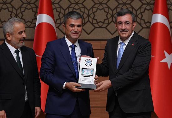 Anadolu Medya Ödülleri’nde Demirören Medya’ya 3 ödül