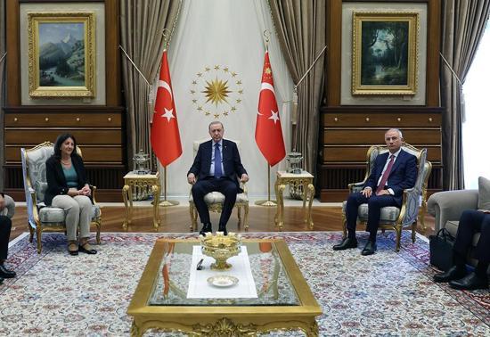 Cumhurbaşkanı Erdoğan, DEM Parti İmralı heyetini kabul etti
