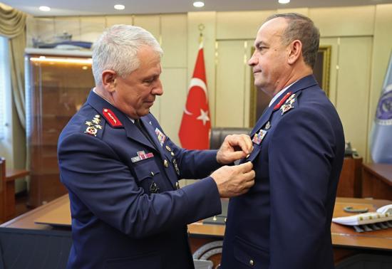 Hava Kuvvetleri Komutanlığı'nda devir teslim