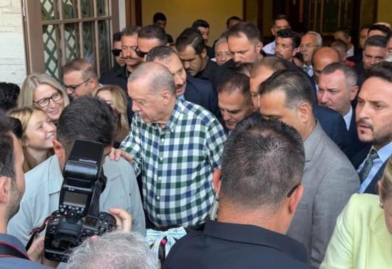 Cumhurbaşkanı Erdoğan Marmaris'te vatandaşlarla bir araya geldi