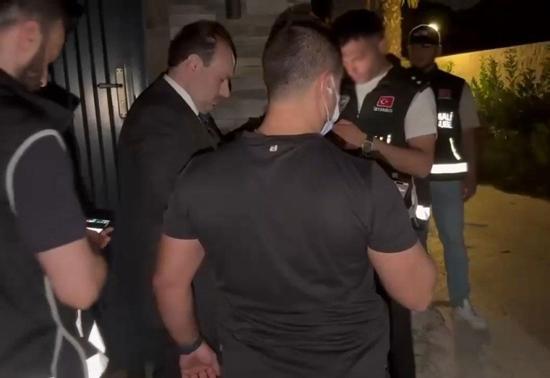 SON DAKİKA... Alihan Kuriş'in gözaltına alındığı anların görüntüsü ortaya çıktı