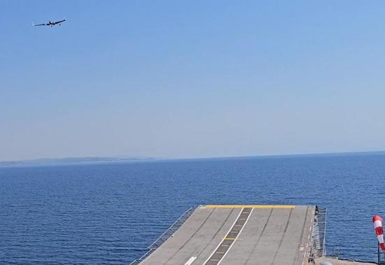 KALKAN DİHA'dan tarihi uçuş! TCG Anadolu ve TCG Burgazada'da test edildi
