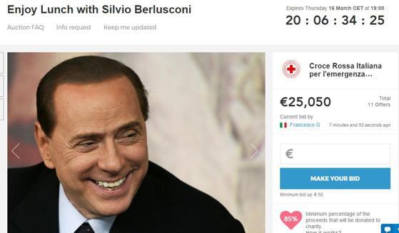 Berlusconi, kendisiyle bir öğlen yemeğini açık artırmaya çıkardı
