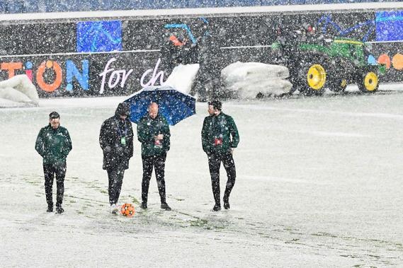 Atalanta-Villarreal maçı kar yağışı nedeniyle ertelendi