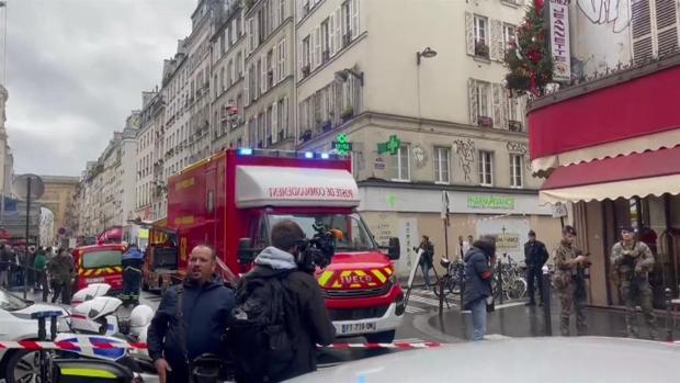 Paris katliamında 2 gözaltı