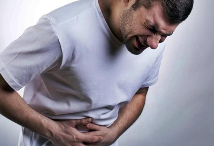 Gastroenteroloji ve İç Hastalıkları Uzmanı Prof. Dr. Salih Boğa, endoskopik tüp mide yöntemleri arasında yer alan POSE 2.0 (Double Helix) uygulamasının nasıl çalıştığını, hangi hastalar için değerlendirilebileceğini ve sürecin nasıl planlandığını anlattı.3