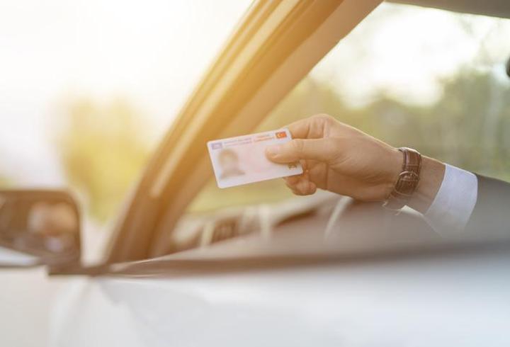 Kimlik randevusu nüfus işleri! Kimlik ve ehliyet birleştirme nasıl yapılır? Yeni ehliyet, kimlik (çipli) birleştirme randevusu...