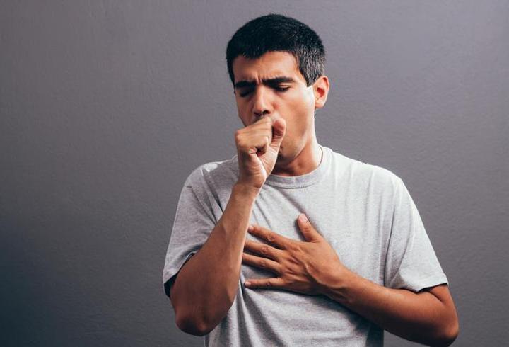 Öksürük İçin Hangi Doktora Gidilir? Öksürüğe Hangi Bölüm Bakar?