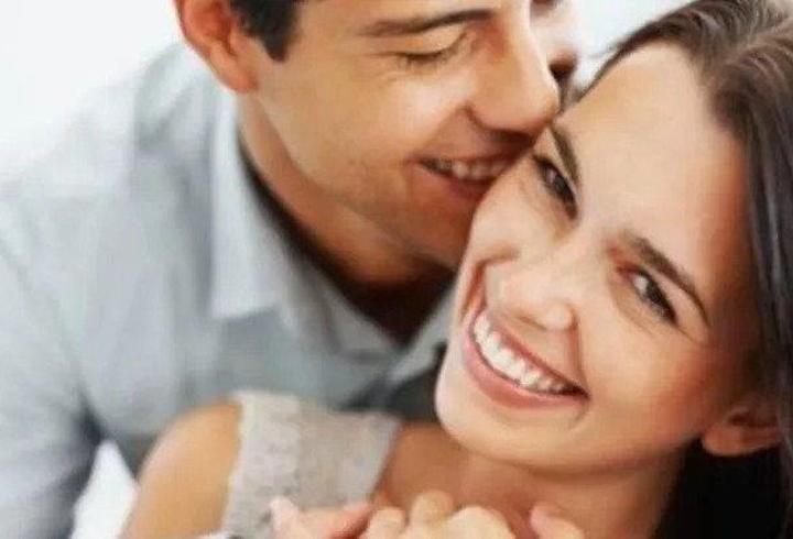 Akrep Erkeği İkizler Kadını Burç Uyumu... İkizler Kadını İle Akrep Erkeği Nasıl Anlaşır?