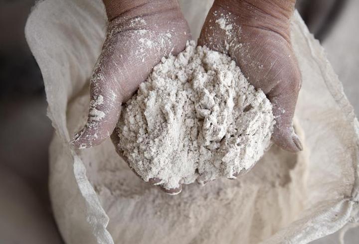 Rüyada Un Görmek Ne Anlama Gelir? Rüyada Un Çuvalı Taşımak Nasıl Yorumlanır?