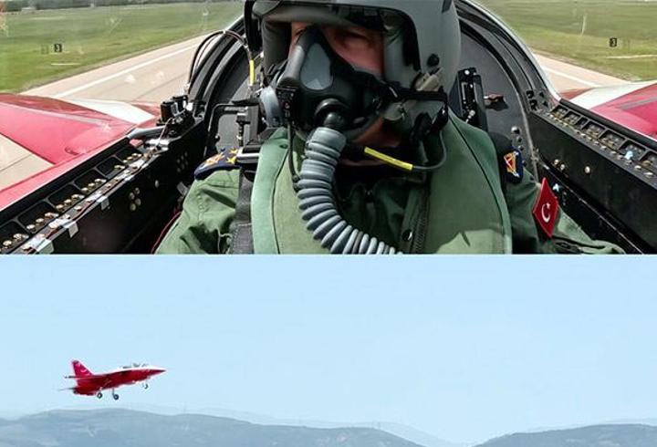 Orgeneral Ziya Cemal Kadıoğlu HÜRJET ile test uçuşu yaptı