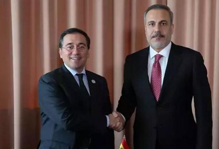 Bakan Fidan İspanya Dışişleri Bakanı ile görüştü