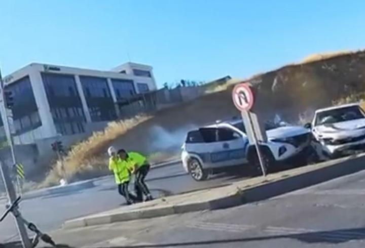 İstanbul'da film gibi olay: Korsan taksi ile trafik polisi aracı çarpıştı