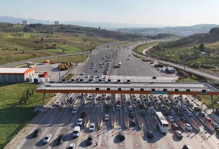 Bayramda kaç araç otoyolları kullandı? Bakan Uraloğlu açıkladı