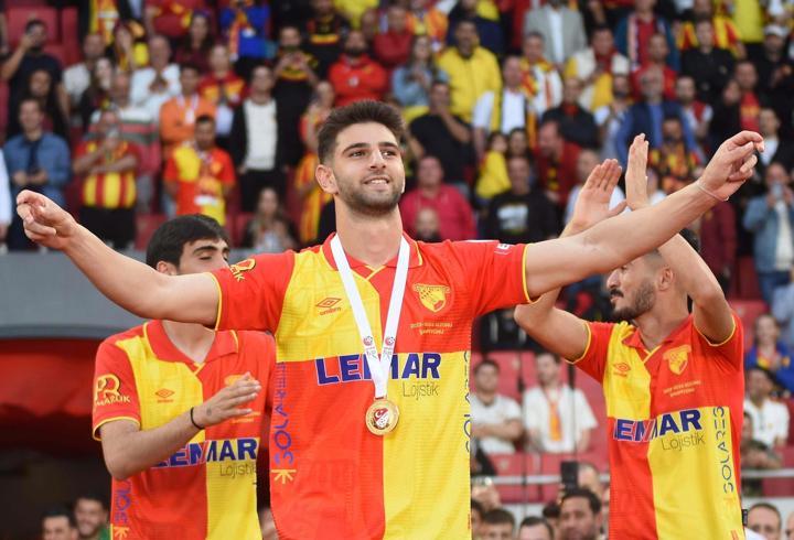 Göztepe'de Stoilov'dan Ümit Akdağ ısrarı!