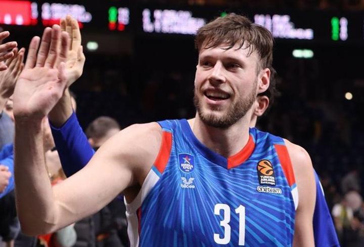 Anadolu Efes'ten ayrılan Mike Daum'un yeni adresi belli oldu