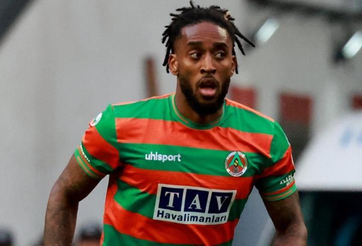 Alanyaspor'dan ayrılan Leroy Fer, Amedspor'a doğru!