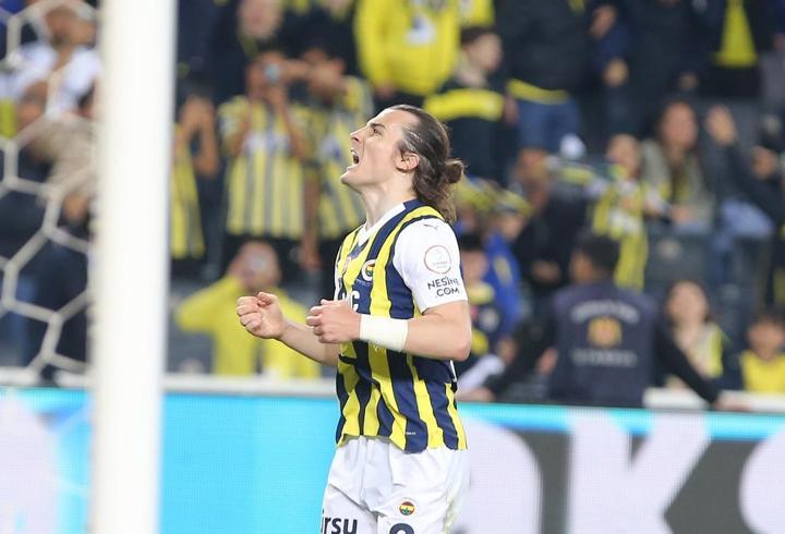 SON DAKİKA! Fenerbahçe, Çağlar Söyüncü’yü açıkladı