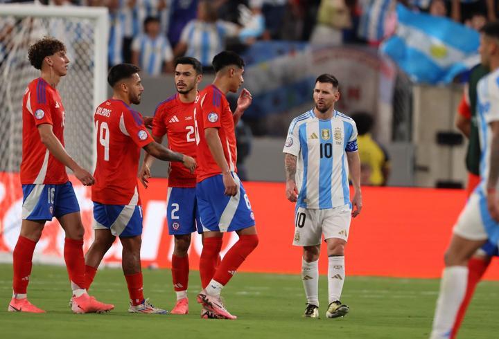 Copa America'da çeyrek final eşleşmeleri belli oldu! İşte gruptan çıkan takımlar...