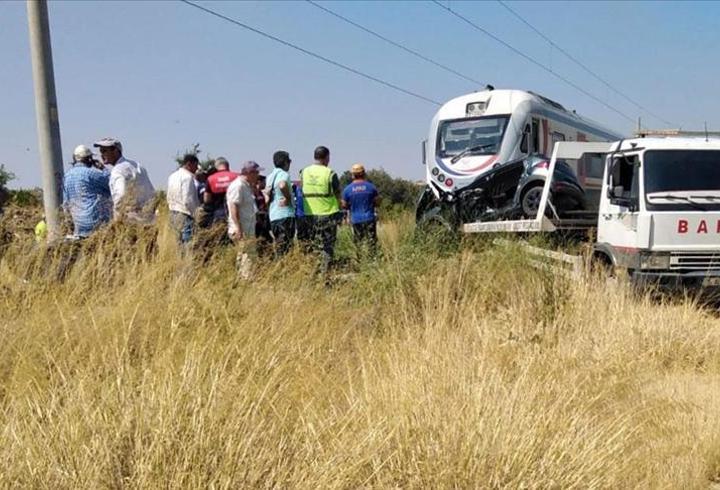 HABER | İzmir TCDD tren kazası son durum ne? Hemzemin geçitte kaza 3 can aldı