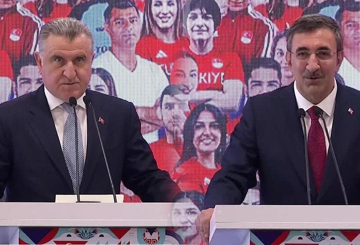 Türkiye Olimpiyat kafilesi Paris'e gidiyor! Bakan Bak: Güçlü olduğumuzu herkese göstereceğiz...