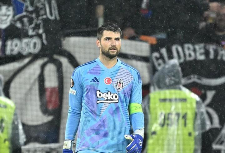 Beşiktaş'ta kaleyi Ersin Destanoğlu koruyacak