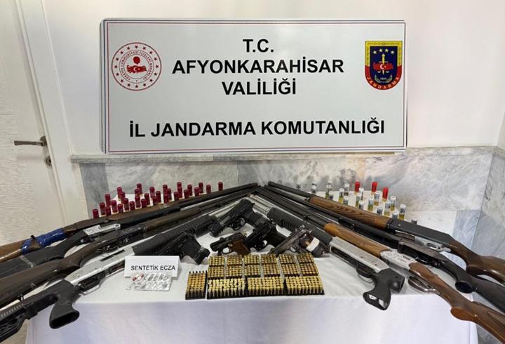 Ruhsatsız silah baskını