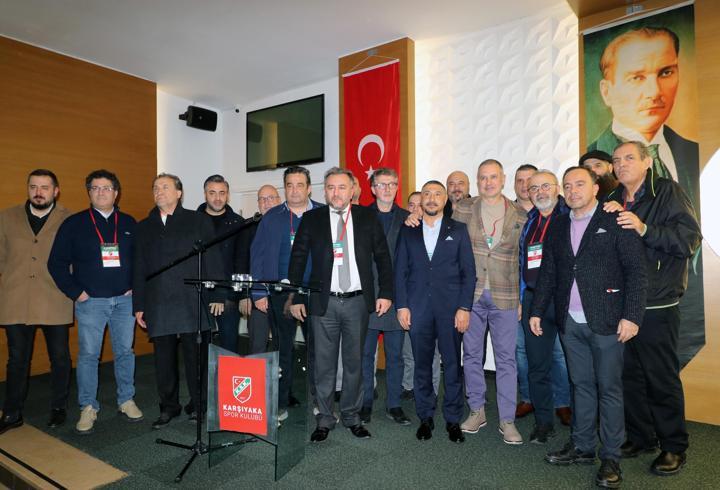 Karşıyaka'da istifalar sürüyor