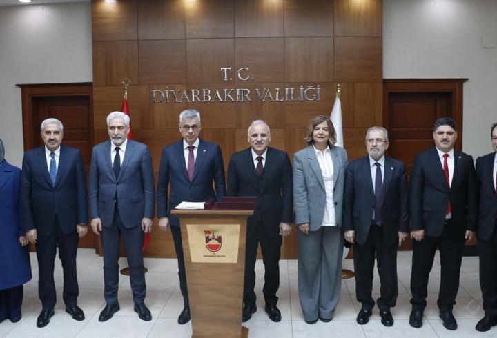 Sağlık Bakanı Kemal Memişoğlu, Diyarbakır'da
