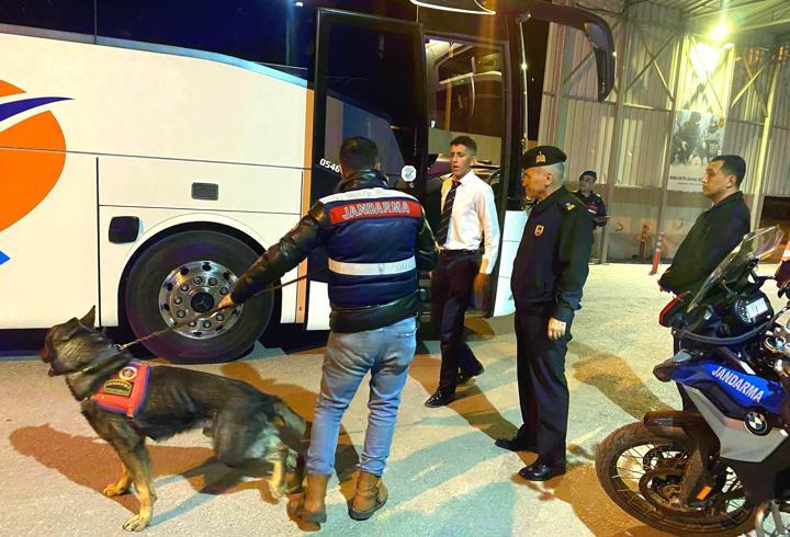 Jandarmadan trafik ve asayiş uygulaması