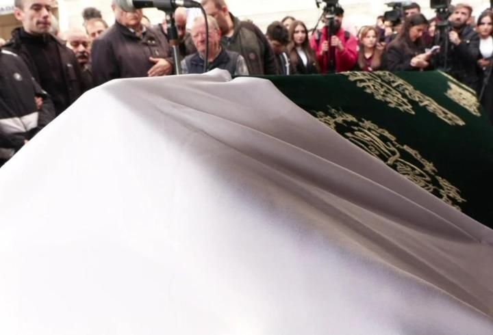 SON DAKİKA! Ece Güler Son Yolculuğuna Uğurlandı