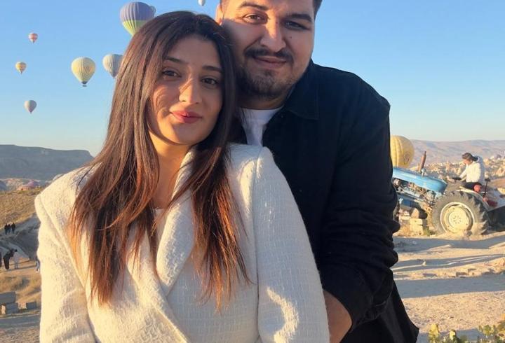 2 ay önce evlendiği hemşire eşini satırla öldürdü