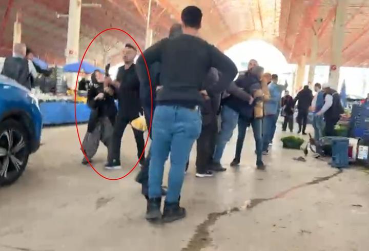 Dünürünün pazardaki tezgahını pompalı tüfekle bastı
