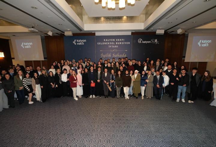 Bursiyerlerle iftar buluşması