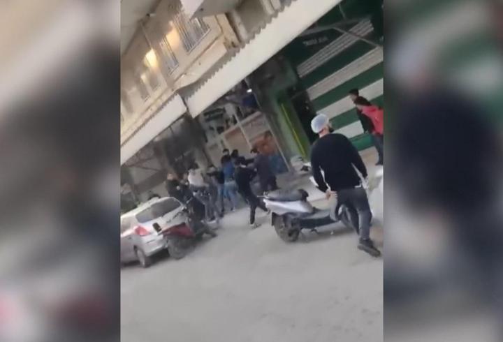 Şanlıurfa’da yol ortasında kavga kamerada